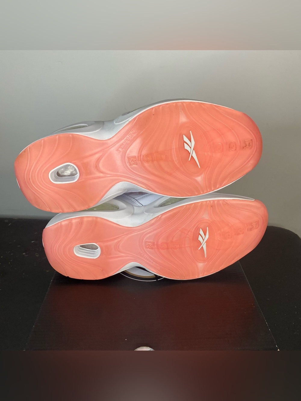 Reebok Question Mid “Pink Toe” Size 10 - Picture 9 of 10